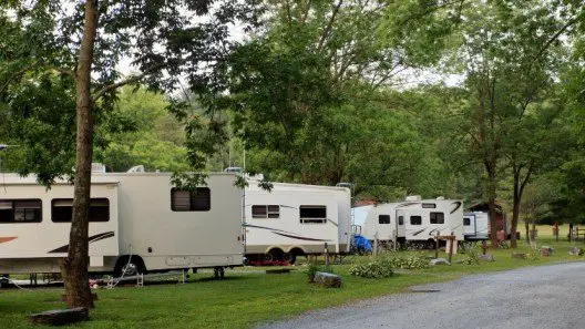 Fish Lake Beach Camping Resort