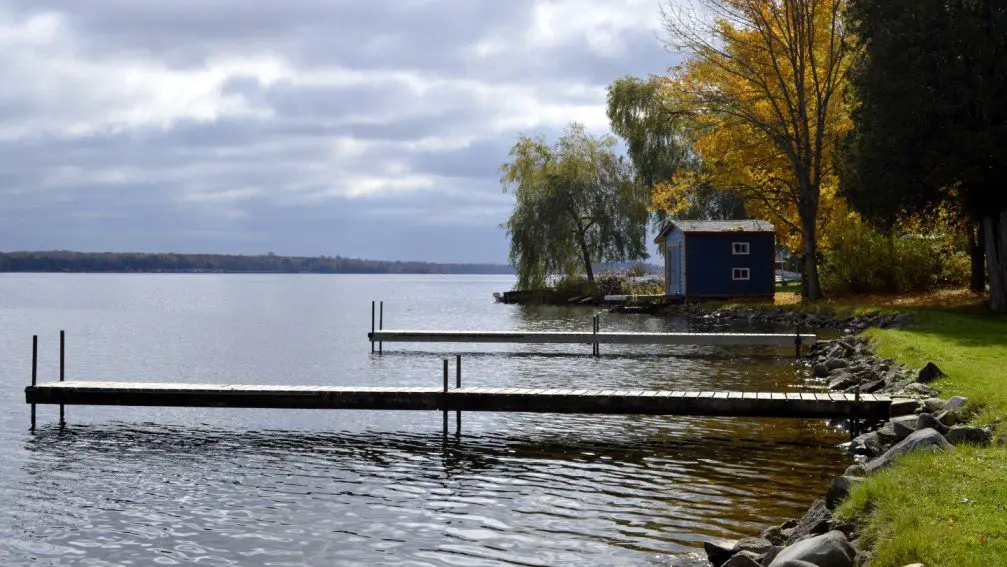 smith lake camping fishing spots