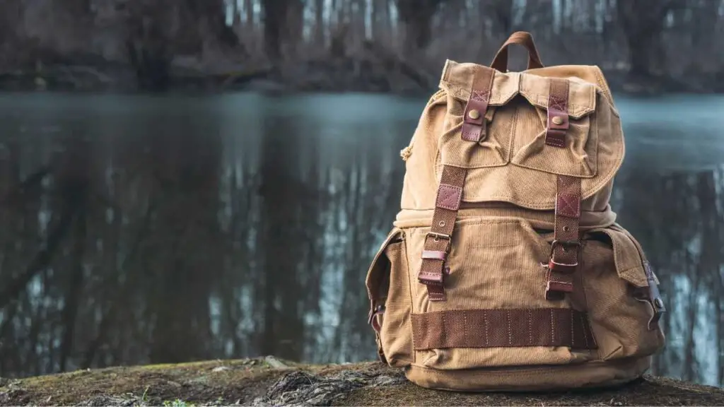 21 Essential Tips for Budget Backpacking